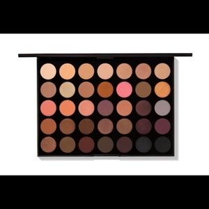 Morphe eyeshadow pallet